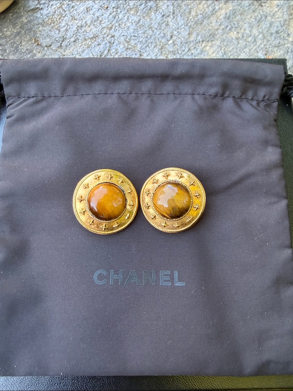 CHANEL Gold and Brown Button Earrings with Tiger's Eye Centers - Picture 1 of 9